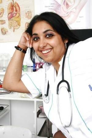 Fat Indian nurse Alice flashing upskirt underwear in hospital - India on ladyda.com