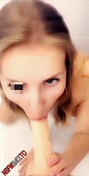 Cora Kisses sucking a dildo & pussy fingering snapchat premium porn videos on ladyda.com