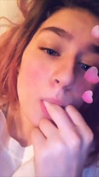 Roslaria teasing on bed snapchat premium xxx porn videos on ladyda.com