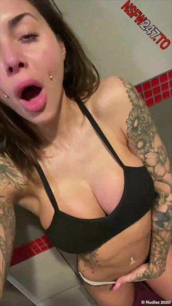 Dakota James pleasure after gym snapchat premium 2021/02/16 porn videos on ladyda.com