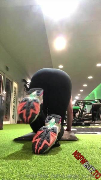 Paige Turnah Gym workout all booty onlyfans porn videos on ladyda.com