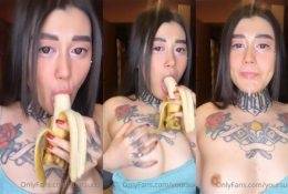 Yoursuccub OnlyFans Banana Sucking Video on ladyda.com
