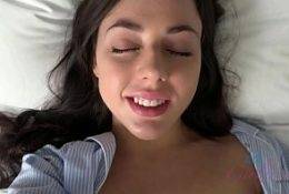 Wake up to use her tight ass & cum on her face 33 min on ladyda.com