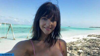 Rachel Cook Nude Outdoor Beach BTS Video Leaked on ladyda.com