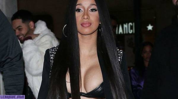 Cardi B showing off her beautiful cleavage on the streets of London on ladyda.com