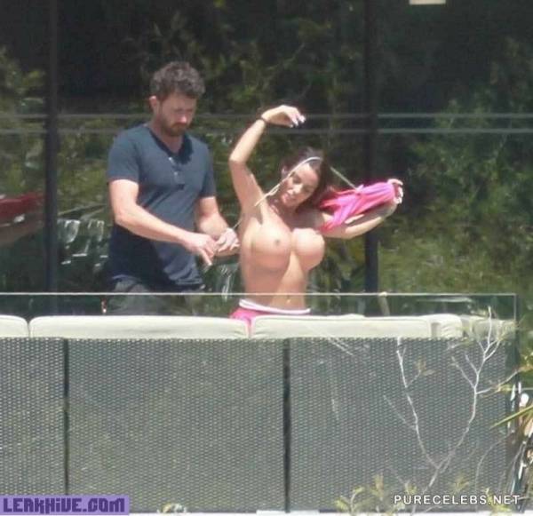 Leaked Busty Celebrity Katie Price Caught By Paparazzi Topless on ladyda.com