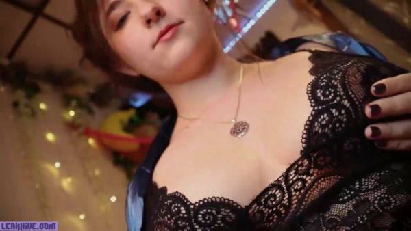 AftynRose ASMR Relax in My Lap Tonight Video Leaked on ladyda.com