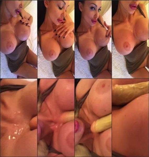 Elle Knox 13 pussy fingering & teasing on ladyda.com
