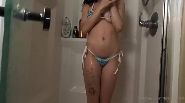 Lilmochidoll Nude Shower Striptease Porn Video Leaked on ladyda.com
