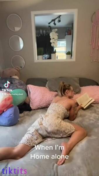 Student 18+ when home alone studying homework naked on the bed on ladyda.com