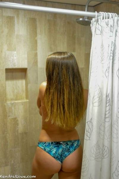 Kendra Rowe (cassiebbyxo, kendraarowe) Nude OnlyFans Leaks (5 Photos) on ladyda.com