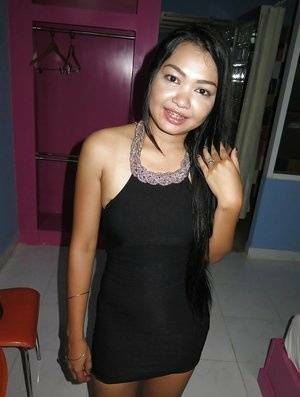 Young Thai barmaid showing off freshly shaved Bangkok pussy - Thailand - county Young on ladyda.com