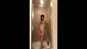 Emily Willis Come shower with - OnlyFans free porn on ladyda.com