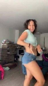 Leaked Tiktok Porn I like her points but ItE28099s the smile and energy for me Mega on ladyda.com