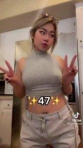 Leaked Tiktok Porn How old do you think she is? Mega on ladyda.com
