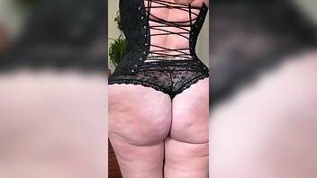 Hourglassmama when your daughter helps you put on a corset lol xxx onlyfans porn on ladyda.com