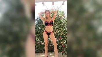 Holly Gibbons Glowing in this bts video in Italy with the flowers Video xxx onlyfans porn - Italy on ladyda.com