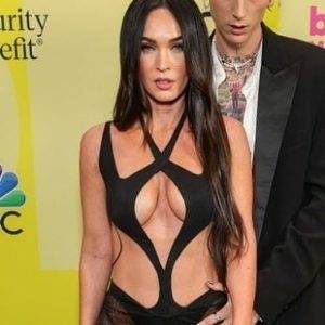 Delphine MEGAN FOX TAKES HER TITS OUT AT THE BILLBOARD MUSIC AWARDS on ladyda.com