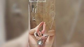 Peachxpoptart an older vid of me licking my feet and masturbating in the shower xxx onlyfans porn on ladyda.com