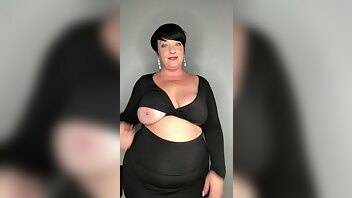 Hourglassmama oh this dress is just too funny sexy confusing dangerous xxx onlyfans porn on ladyda.com