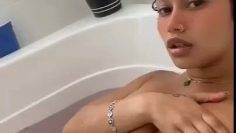 MoonFormation Nude Bathtub Porn Video Delphine on ladyda.com