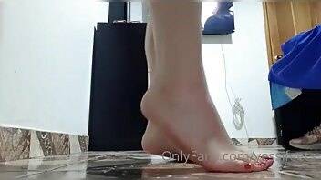 Yessexy feet model onlyfans leaked video on ladyda.com
