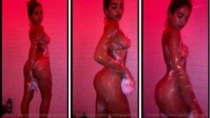 Carolina Samani nude shower on ladyda.com