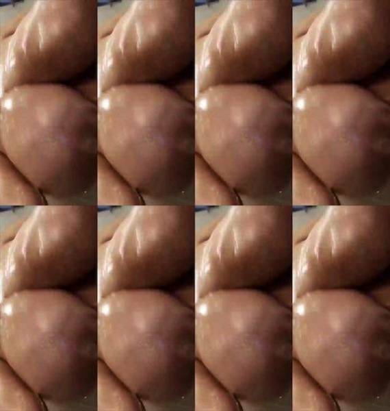 Kathleen Eggleton 10 minutes hitachi masturbation on bed snapchat premium 2018/11/10 on ladyda.com