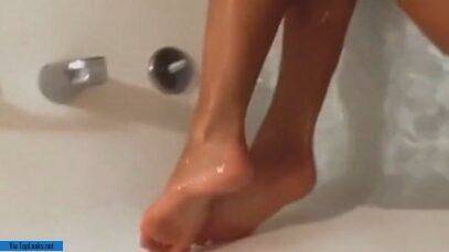 Rachel Cook Nude Bath Video Leaked on ladyda.com