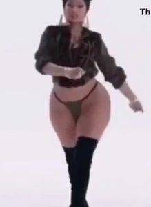 Nicki Minaj Hot fat back walking on ladyda.com