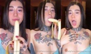Yoursuccub leaked Banana Sucking Onlyfans Video on ladyda.com