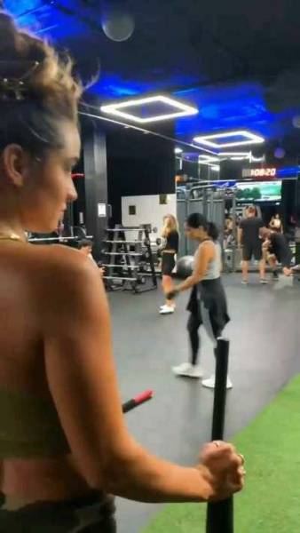 Sensual Sommer Ray Working Out and Being a Tease. Her Ass and Legs are Just Fucking Incredible. on ladyda.com