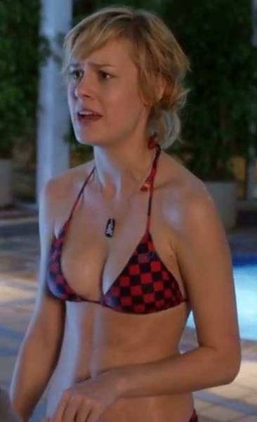 19 year old Brie Larson and her cleavage on ladyda.com