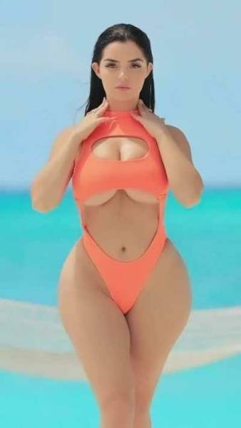 A bi mmf with Demi Rose would be so hot on ladyda.com
