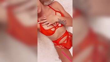 Therealbrittfit body play red lingerie onlyfans videos leaked on ladyda.com