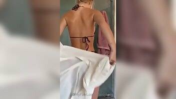 Daisy keech nude strips down onlyfans porn videos leaked on ladyda.com