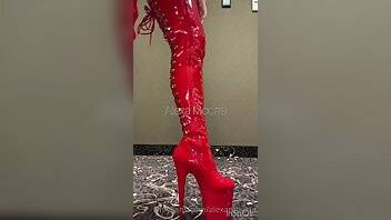 Alexamoorre red hot thigh high boots on ladyda.com