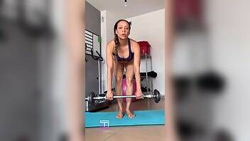 Lara tinelli sex training camel toe xxx video on ladyda.com