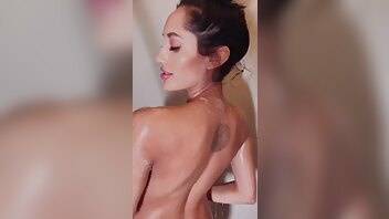 Chloeamour i love masturbating in the shower xxx video on ladyda.com