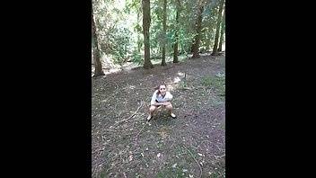 Naughty Poppy - Peeing in the Woods - Onlyfans Pissing Video - county Woods on ladyda.com