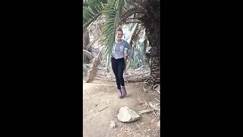 Mia Malkova peed near a palm tree premium free cam snapchat & manyvids porn videos on ladyda.com