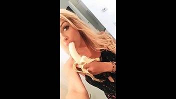 Carmen Caliente eats a banana premium free cam snapchat & manyvids porn videos on ladyda.com