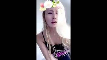 Scarlett Sage sneezes premium free cam snapchat & manyvids porn videos on ladyda.com