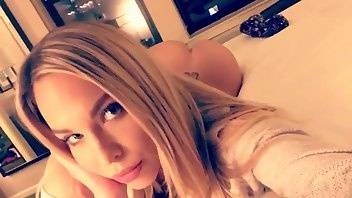 Olivia Austin twirls her bare ass premium free cam snapchat & manyvids porn videos on ladyda.com
