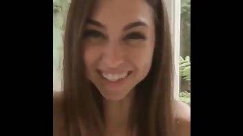 Riley Reid shows ass premium free cam snapchat & manyvids porn videos on ladyda.com