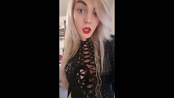 Carly Rae in a beautiful corset premium free cam snapchat & manyvids porn videos on ladyda.com