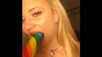 Riley Star sucks on a cupcake premium free cam snapchat & manyvids porn videos on ladyda.com