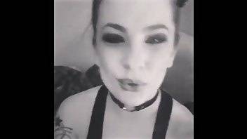 Dahlia Sky smokes premium free cam snapchat & manyvids porn videos on ladyda.com