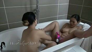 MiahCalix AstroDomina Squirt Tub nude camgirls & xxx premium porn videos on ladyda.com