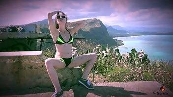 Serina aloha hike with th3roomi3 bikini outdoor public blowjobs porn video manyvids on ladyda.com